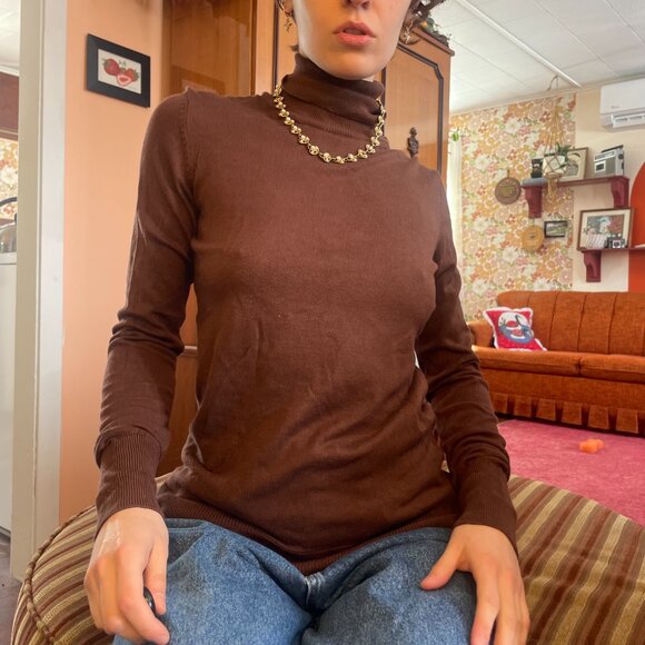 Simple Brown turtleneck long sleeve - Picture 9 of 15